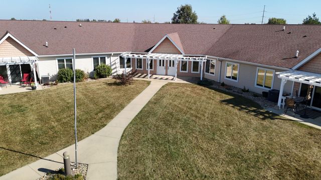 4305 Autumn Ridge Rd Unit 214, Cedar Falls, IA 50613