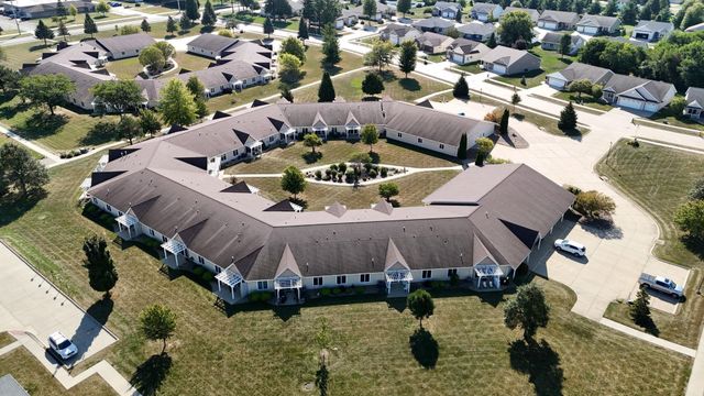 4305 Autumn Ridge Rd Unit 214, Cedar Falls, IA 50613