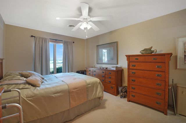 4305 Autumn Ridge Rd Unit 214, Cedar Falls, IA 50613