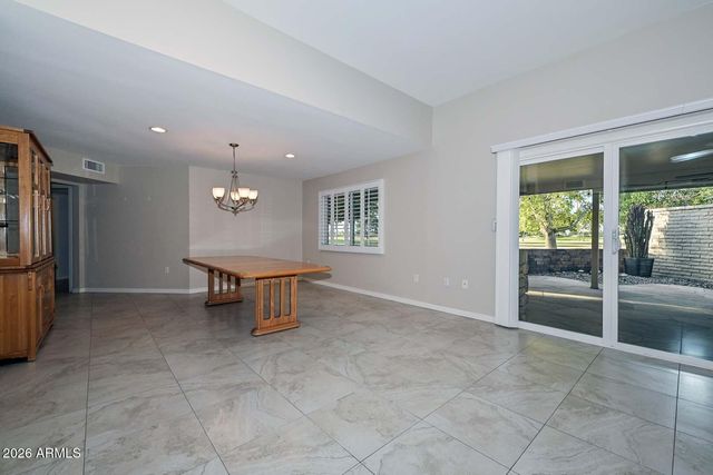 10533 W PINEAIRE Drive, Sun City, AZ 85351