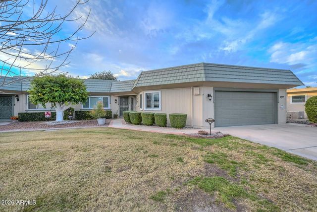 10533 W PINEAIRE Drive, Sun City, AZ 85351