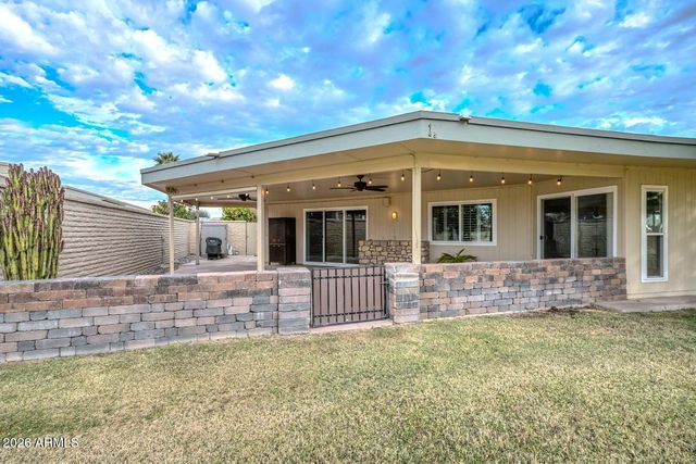 10533 W PINEAIRE Drive, Sun City, AZ 85351