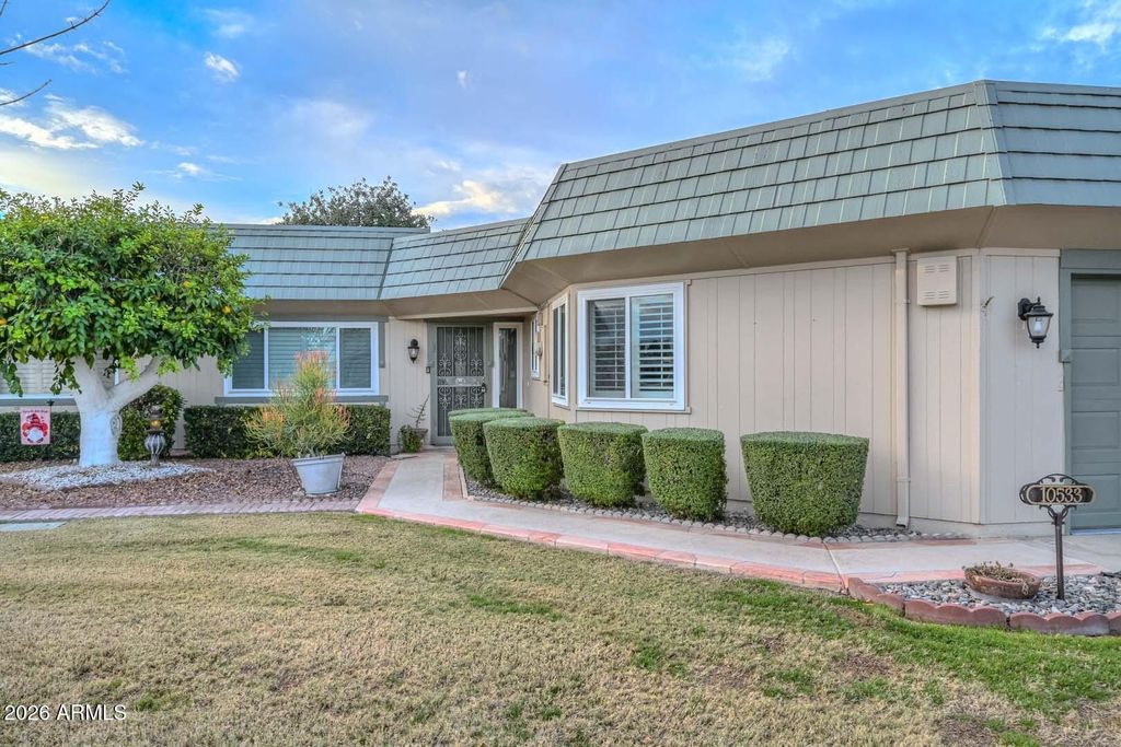 10533 W PINEAIRE Drive, Sun City, AZ 85351