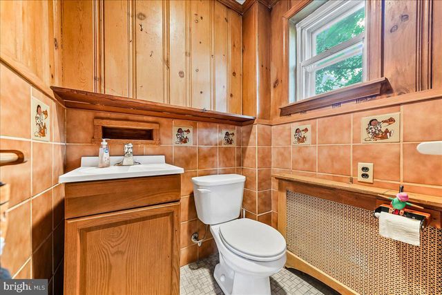 4 E LODGES LN, Bala Cynwyd, PA 19004