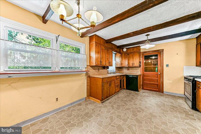 4 E LODGES LN, Bala Cynwyd, PA 19004