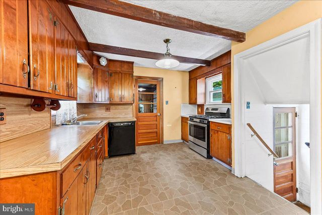 4 E LODGES LN, Bala Cynwyd, PA 19004