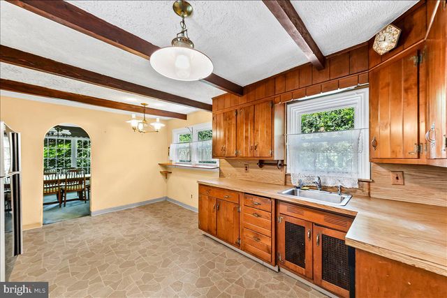 4 E LODGES LN, Bala Cynwyd, PA 19004