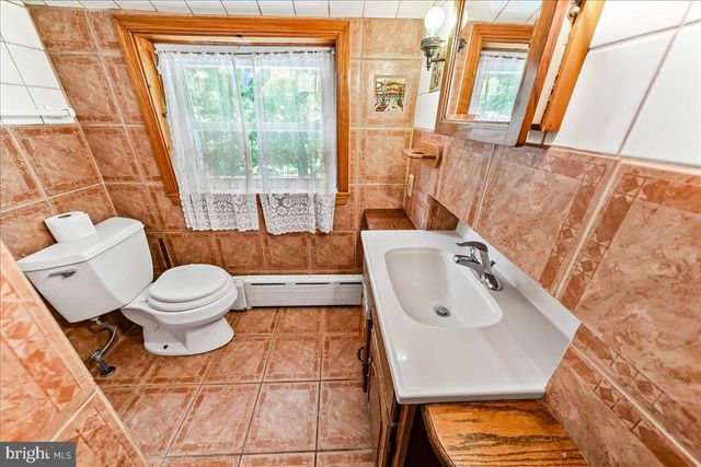 4 E LODGES LN, Bala Cynwyd, PA 19004