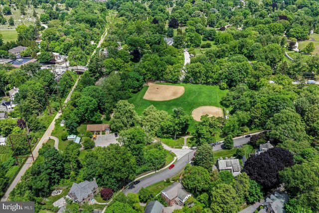 4 E LODGES LN, Bala Cynwyd, PA 19004