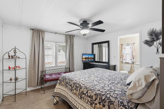 41 Mathew Circle, Goffstown, NH 03045