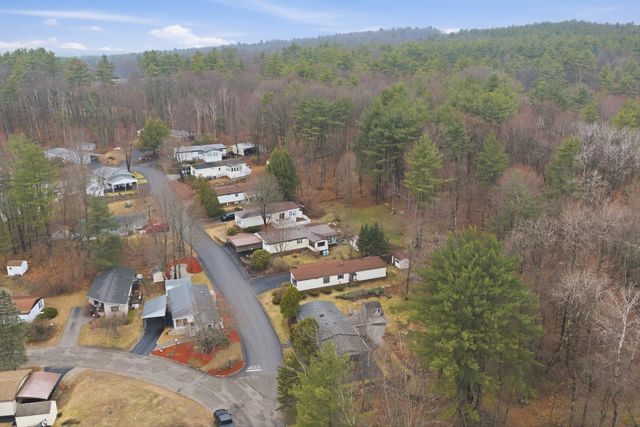 41 Mathew Circle, Goffstown, NH 03045