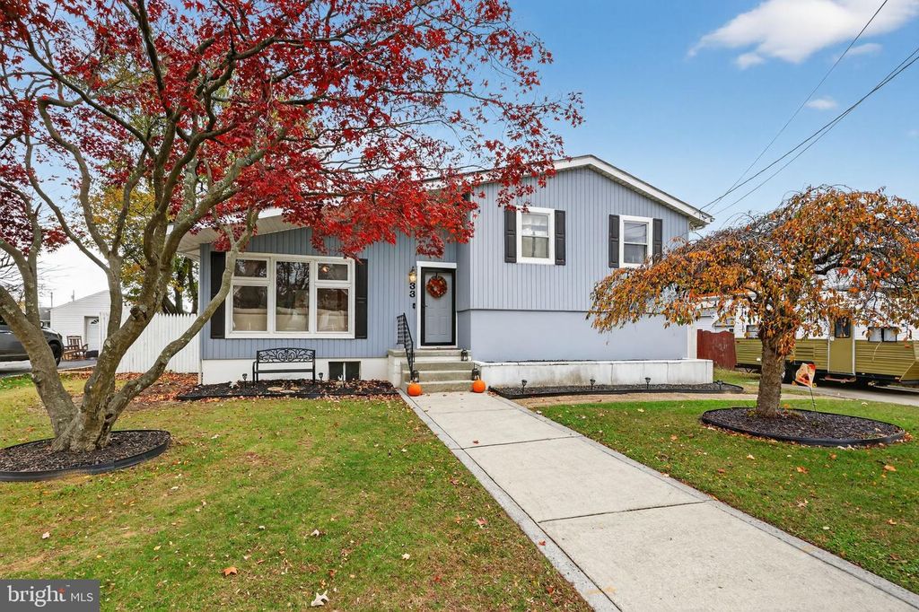 33 BEACH AVE, Pennsville, NJ 08070