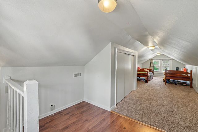2721 48th Place, Des Moines, IA 50310