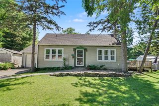2721 48th Place, Des Moines, IA 50310