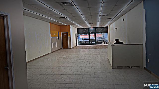 67 Main Street 1 store front, Paterson, NJ 07505