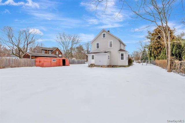 768 Old Medford Avenue, Medford, NY 11763