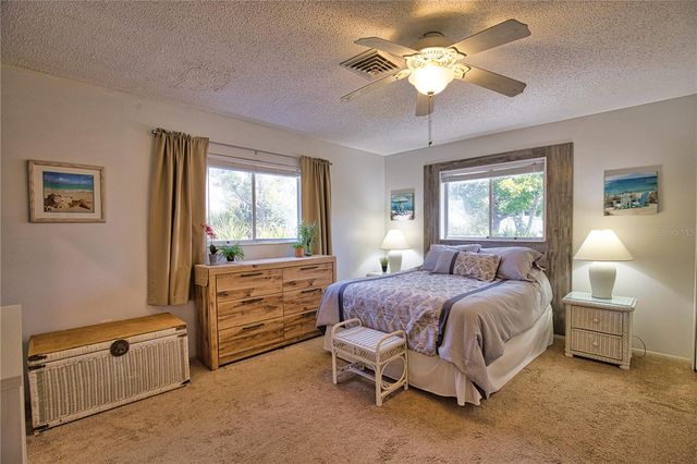 689 MICHIGAN AVENUE, Englewood, FL 34223