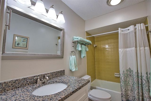689 MICHIGAN AVENUE, Englewood, FL 34223