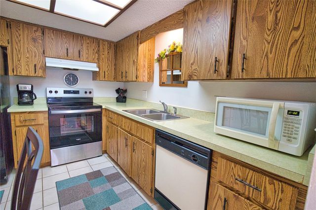689 MICHIGAN AVENUE, Englewood, FL 34223
