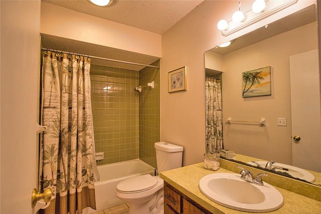689 MICHIGAN AVENUE, Englewood, FL 34223