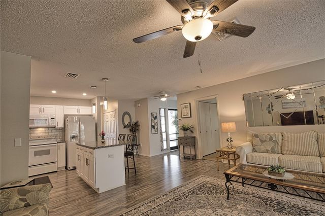 689 MICHIGAN AVENUE, Englewood, FL 34223