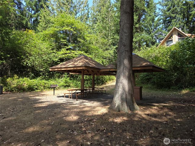 22137 Clear Lake Boulevard SE, Yelm, WA 98597