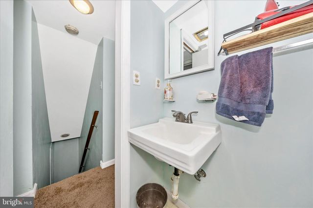 5618 BARTONSVILLE RD, Frederick, MD 21704