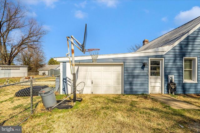 5618 BARTONSVILLE RD, Frederick, MD 21704