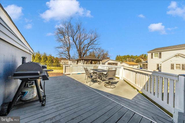 5618 BARTONSVILLE RD, Frederick, MD 21704