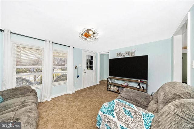 5618 BARTONSVILLE RD, Frederick, MD 21704