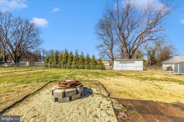 5618 BARTONSVILLE RD, Frederick, MD 21704