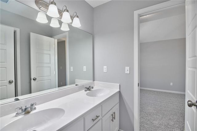 2696 W Park Street, Olathe, KS 66061