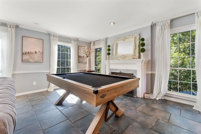 24 Evergreen Court, Little Rock, AR 72227