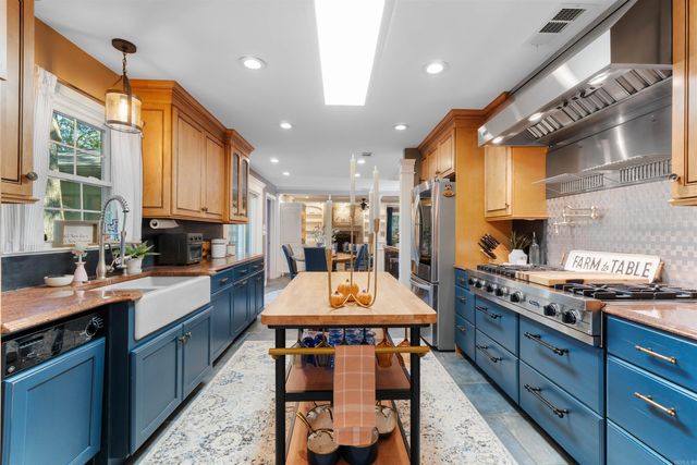 24 Evergreen Court, Little Rock, AR 72227