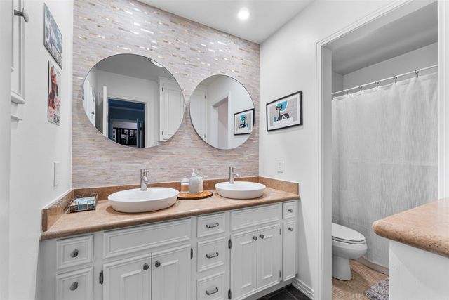 24 Evergreen Court, Little Rock, AR 72227