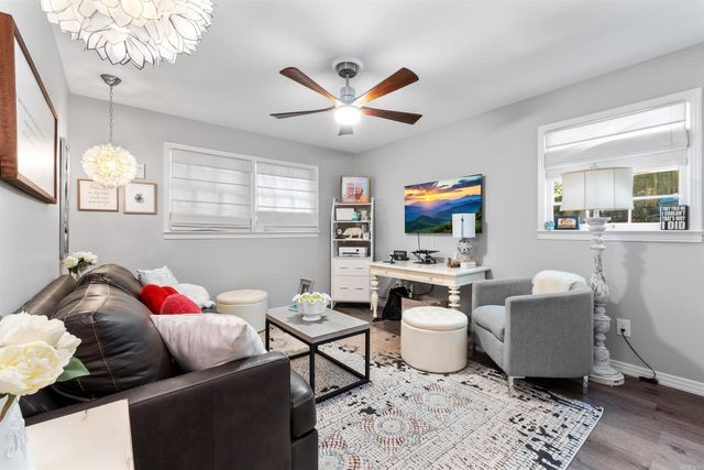 24 Evergreen Court, Little Rock, AR 72227