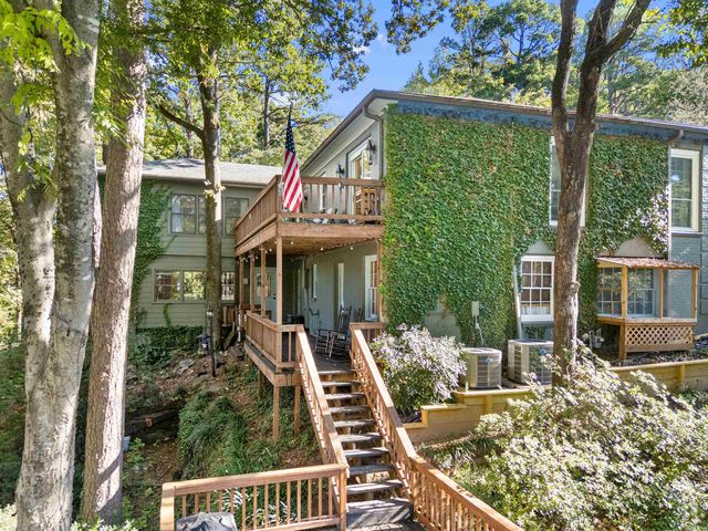 24 Evergreen Court, Little Rock, AR 72227