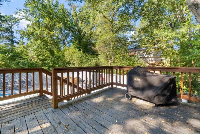 24 Evergreen Court, Little Rock, AR 72227