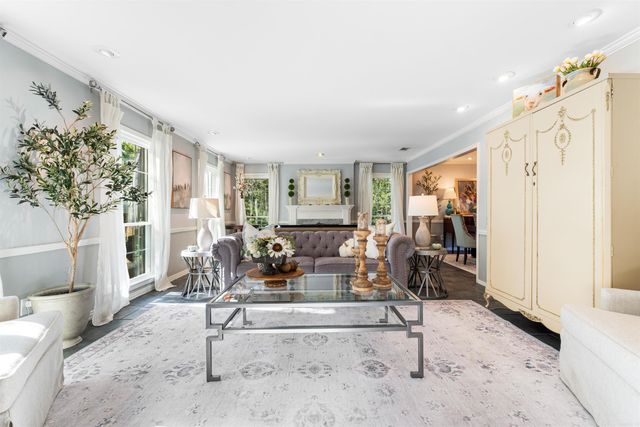 24 Evergreen Court, Little Rock, AR 72227