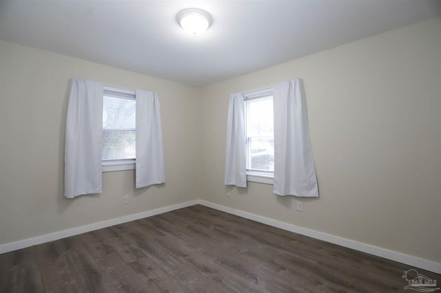 118 Shirley Dr, Gulf Breeze, FL 32561