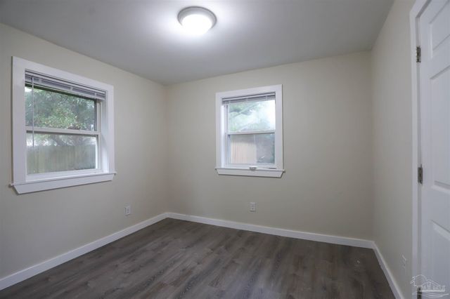 118 Shirley Dr, Gulf Breeze, FL 32561