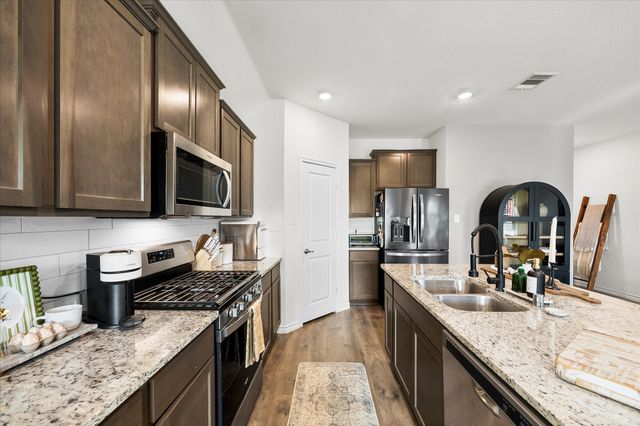 1003 Stage Coach Lane, Princeton, TX 75407