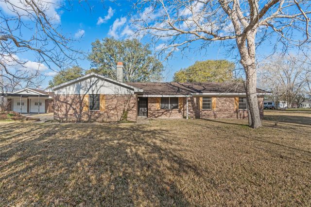 15903 Hickory Drive, Alvin, TX 77511