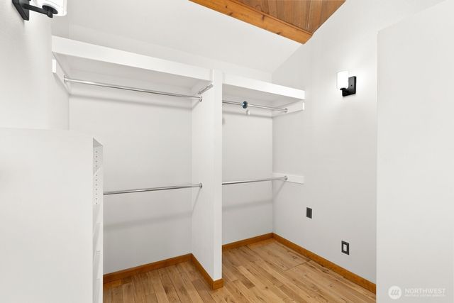 3219 34th Avenue W, Seattle, WA 98199