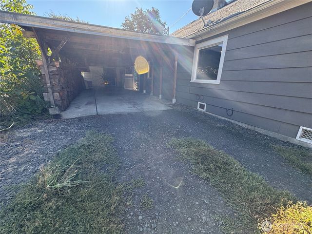 610 E. Patit Avenue, Dayton, WA 99328