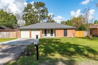 2112 Sierra Street, Kemah, TX 77565