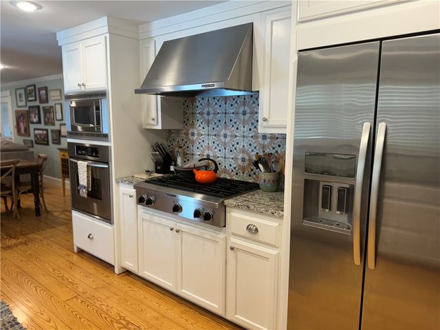 2816 Honeysuckle Lane, Russellville, AR 72801