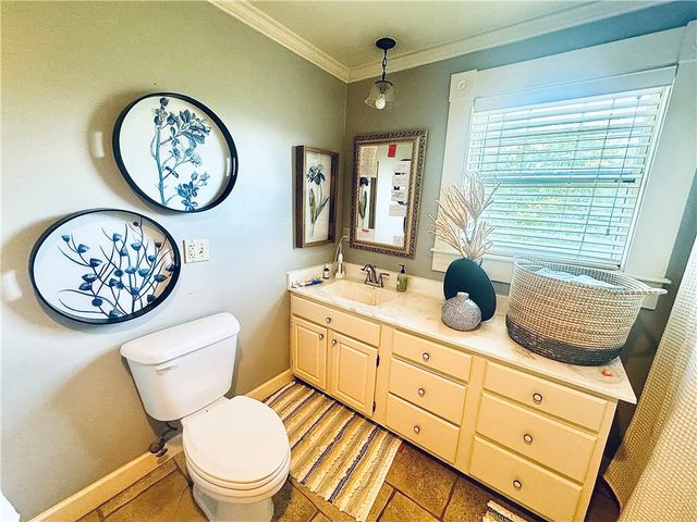 2816 Honeysuckle Lane, Russellville, AR 72801