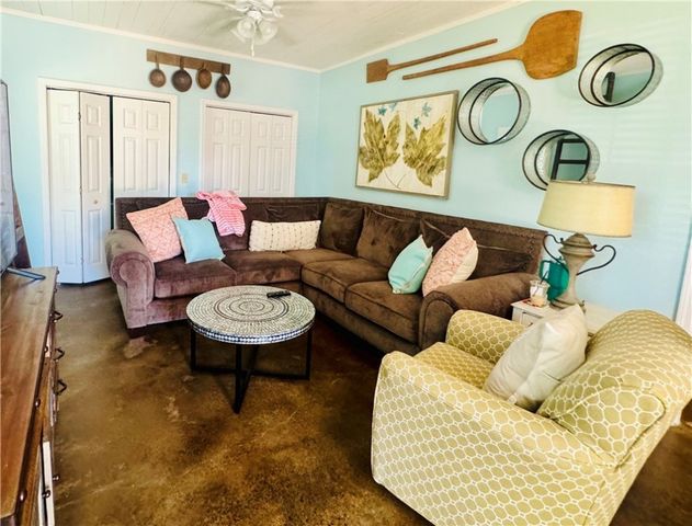 2816 Honeysuckle Lane, Russellville, AR 72801