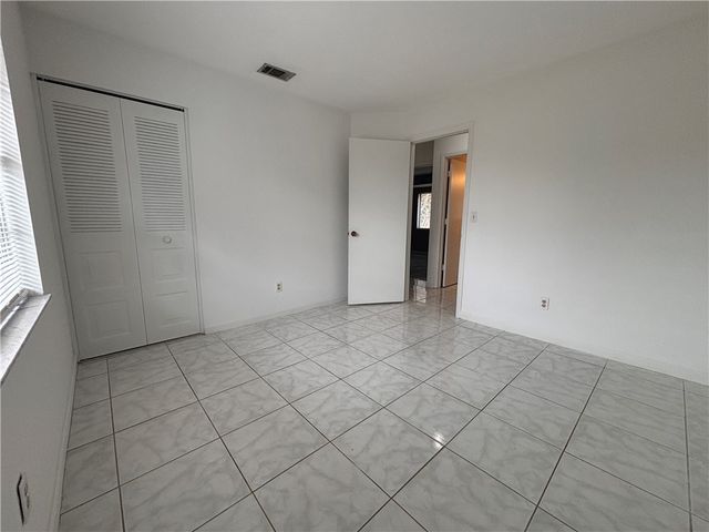 2450 8th Avenue SW, Vero Beach, FL 32962